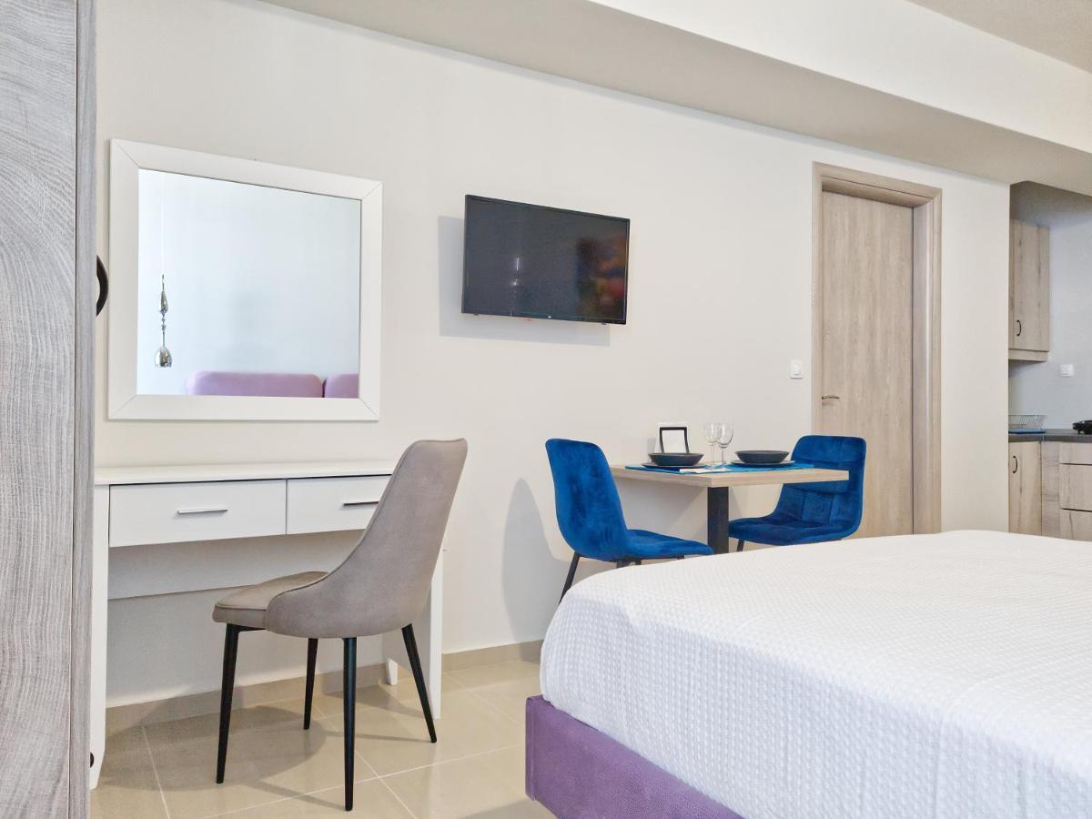 Epipleon Luxury Suites -104- Δωμάτιο 35Τμ Με Βεράντα 35Τμ Μπροστά Στη Θάλασσα Nafpaktos Luaran gambar