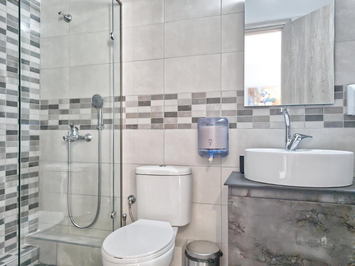 Epipleon Luxury Suites -104- Δωμάτιο 35Τμ Με Βεράντα 35Τμ Μπροστά Στη Θάλασσα Nafpaktos Luaran gambar